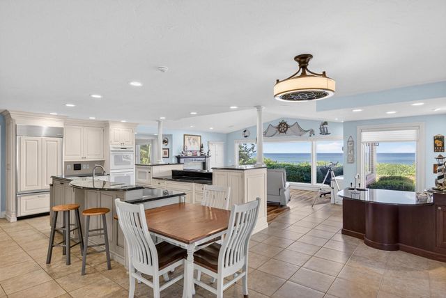 620 Oak Tree ROAD, Sheboygan, WI 53083