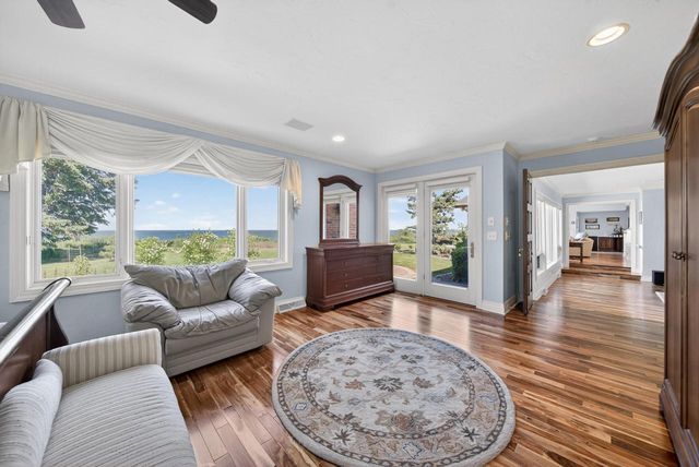 620 Oak Tree ROAD, Sheboygan, WI 53083