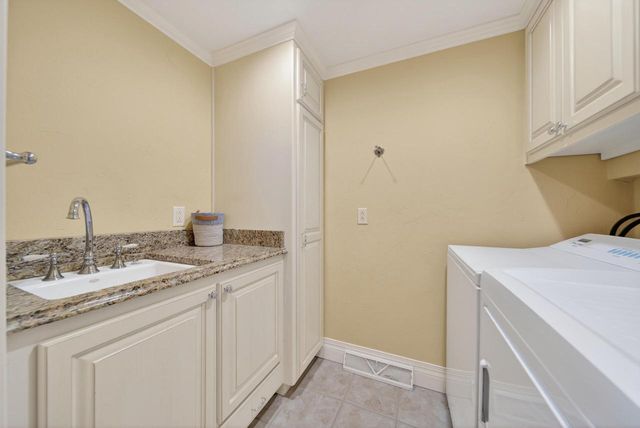 620 Oak Tree ROAD, Sheboygan, WI 53083