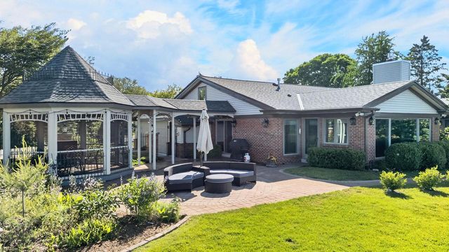 620 Oak Tree ROAD, Sheboygan, WI 53083