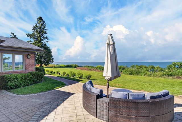 620 Oak Tree ROAD, Sheboygan, WI 53083