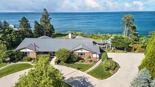 620 Oak Tree ROAD, Sheboygan, WI 53083