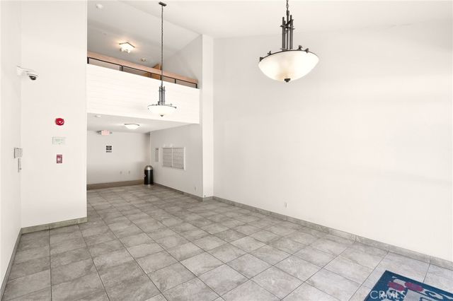 4080 Via Marisol 230, Los Angeles, CA 90042