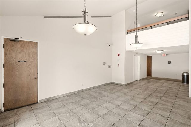 4080 Via Marisol 230, Los Angeles, CA 90042