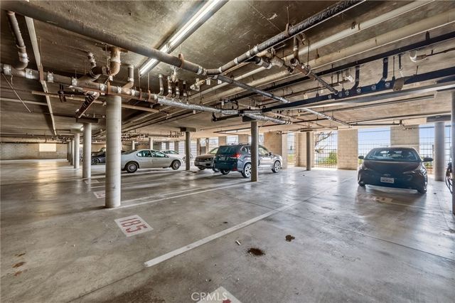 4080 Via Marisol 230, Los Angeles, CA 90042