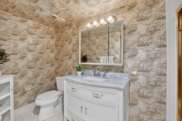 23345 Carolwood Lane Lane 205, Boca Raton, FL 33428