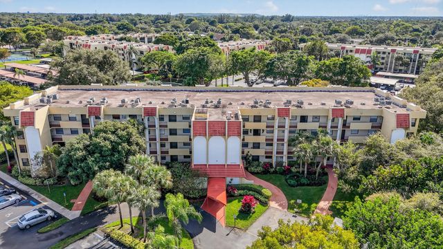 23345 Carolwood Lane Lane 205, Boca Raton, FL 33428