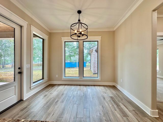 215 Clara Ln, Kilgore, TX 75662