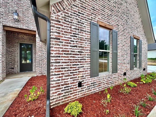 215 Clara Ln, Kilgore, TX 75662