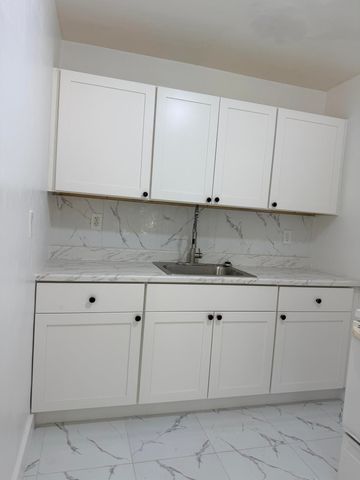 804 NW 2nd Avenue C, Fort Lauderdale, FL 33311