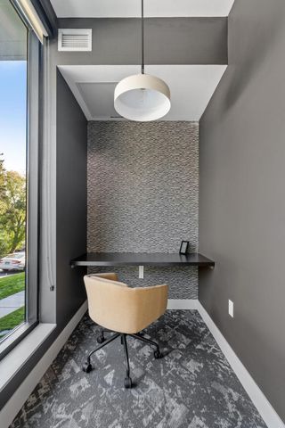 470 Lexington Parkway S 518, Saint Paul, MN 55105