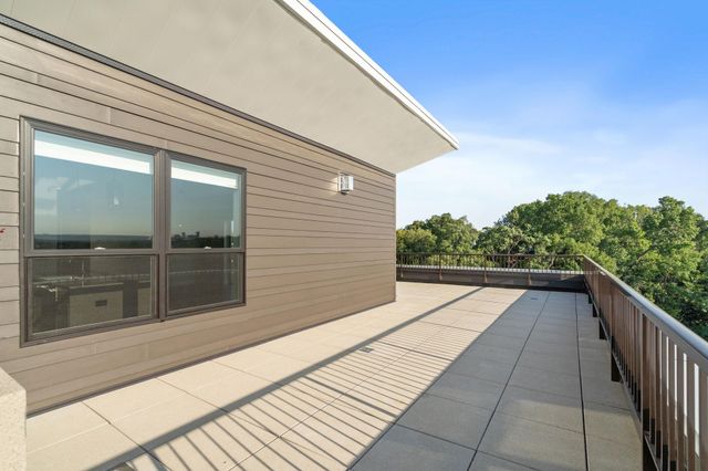 470 Lexington Parkway S 518, Saint Paul, MN 55105