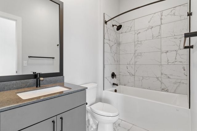 470 Lexington Parkway S 518, Saint Paul, MN 55105