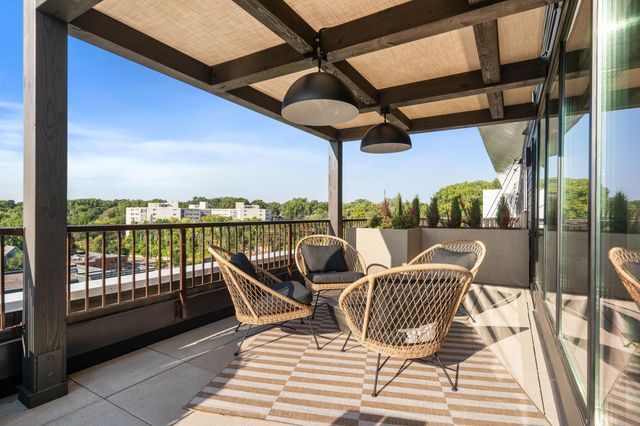 470 Lexington Parkway S 518, Saint Paul, MN 55105