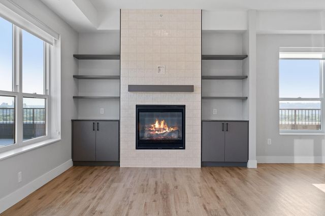 470 Lexington Parkway S 518, Saint Paul, MN 55105
