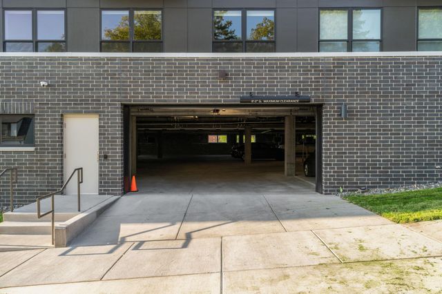 470 Lexington Parkway S 518, Saint Paul, MN 55105