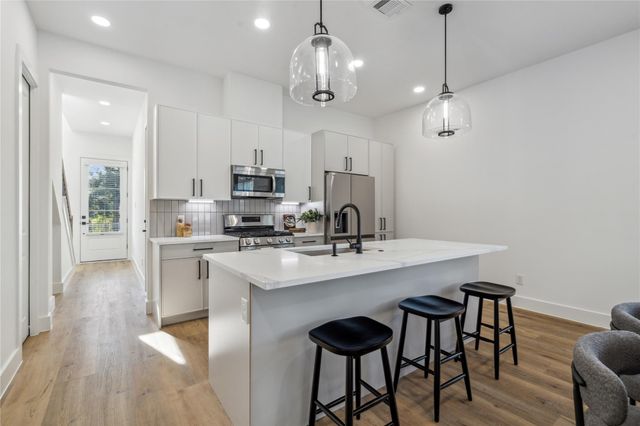 3117 Evella Street, Houston, TX 77026