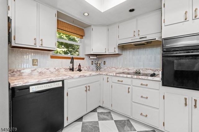519 Old Boonton Rd, Boonton Town, NJ 07005