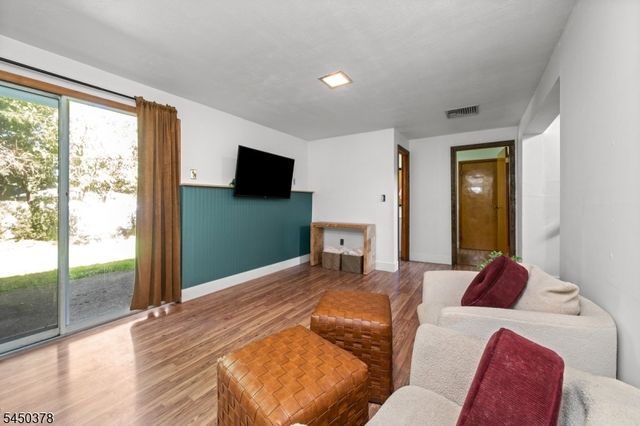 519 Old Boonton Rd, Boonton Town, NJ 07005