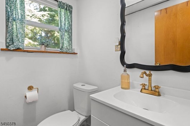 519 Old Boonton Rd, Boonton Town, NJ 07005