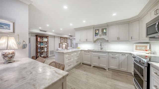 101 BENJAMIN FRANKLIN DRIVE 85 & 86, Sarasota, FL 34236