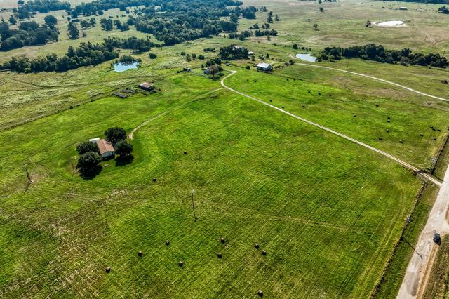 31 Pee Dee Lane Lane, Madisonville, TX 77864