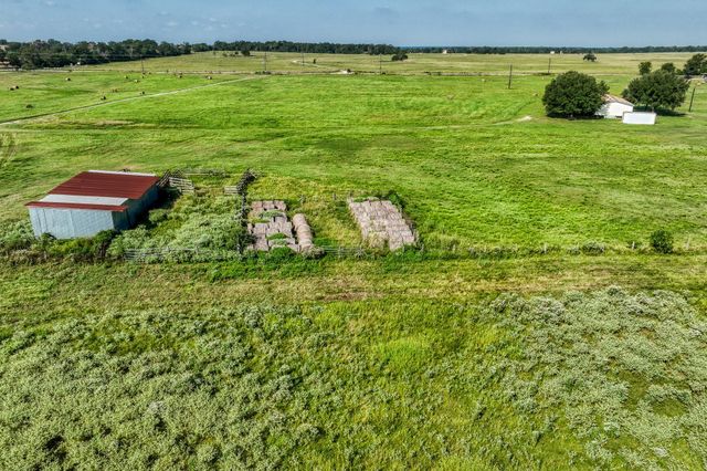 31 Pee Dee Lane Lane, Madisonville, TX 77864