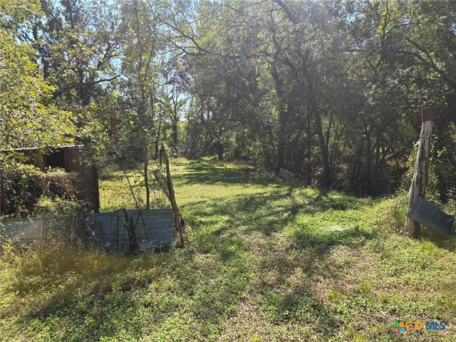 1002 W Leon Street, Gatesville, TX 76528