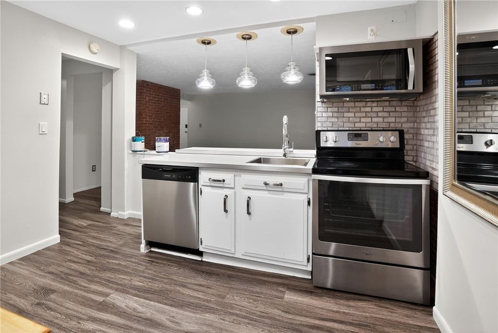 5523 Ellsworth Ave 6C, Shadyside, PA 15232