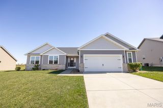 678 Janeita Court, O'fallon, IL 62269