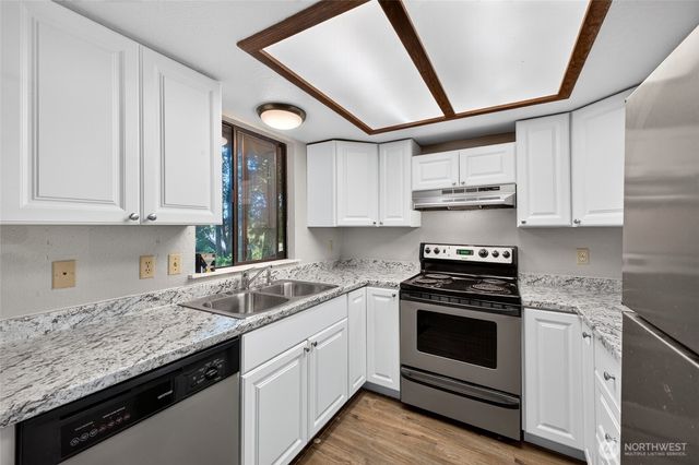 7655 E Karen Lane, Port Orchard, WA 98366