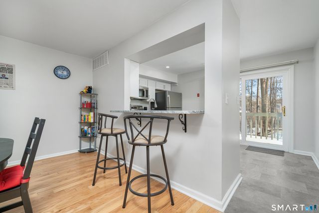 39 Manorwood Drive 39, Branford, CT 06405