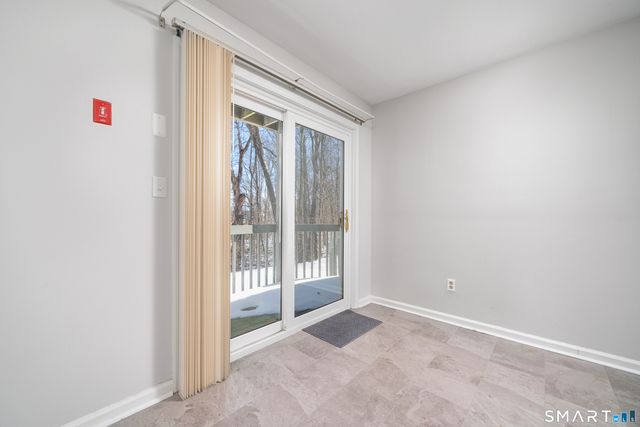 39 Manorwood Drive 39, Branford, CT 06405