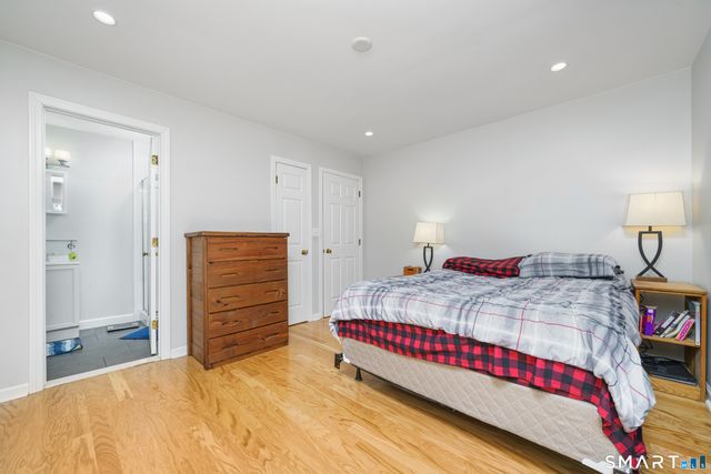 39 Manorwood Drive 39, Branford, CT 06405