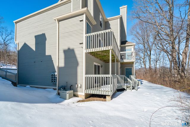 39 Manorwood Drive 39, Branford, CT 06405