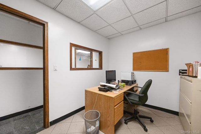 38-56 11th Street, Long Island City, NY 11101