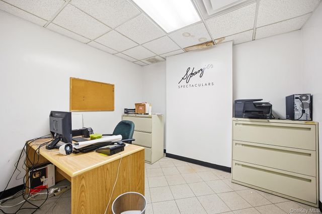 38-56 11th Street, Long Island City, NY 11101