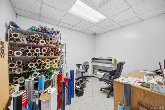 38-56 11th Street, Long Island City, NY 11101