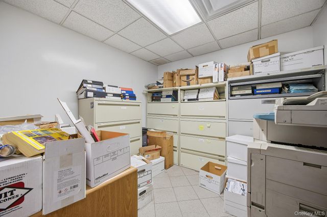 38-56 11th Street, Long Island City, NY 11101