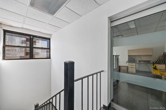 38-56 11th Street, Long Island City, NY 11101