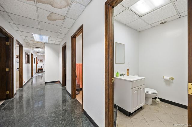 38-56 11th Street, Long Island City, NY 11101