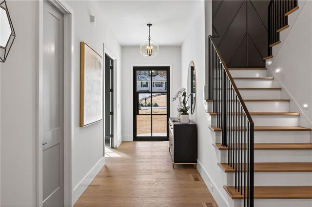 2617 Winding NE Lane, Brookhaven, GA 30319