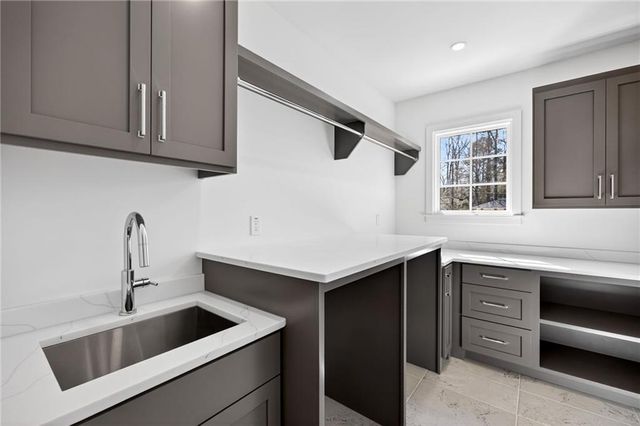 2617 Winding NE Lane, Brookhaven, GA 30319