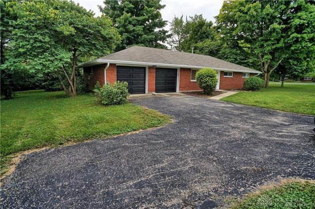 110 W Spring Valley Pike, Centerville, OH 45458