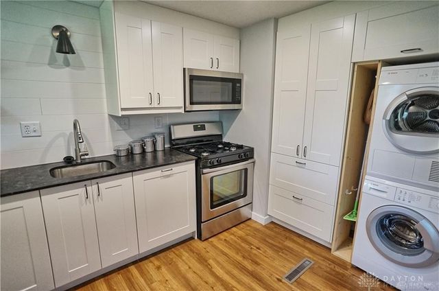 110 W Spring Valley Pike, Centerville, OH 45458