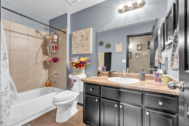 724 Villa Romero Drive, Horizon City, TX 79928