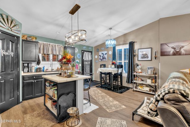 724 Villa Romero Drive, Horizon City, TX 79928