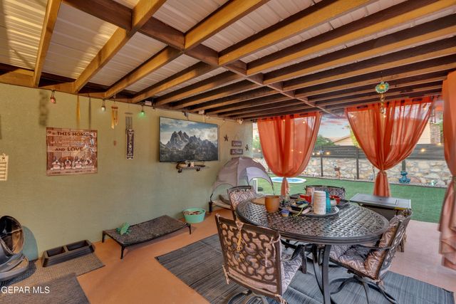 724 Villa Romero Drive, Horizon City, TX 79928