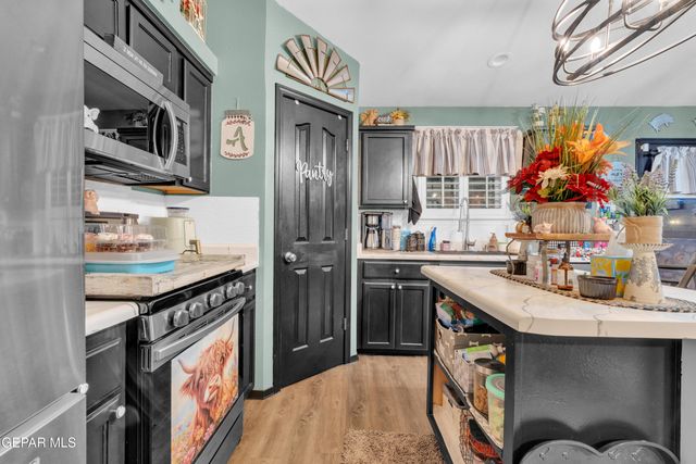 724 Villa Romero Drive, Horizon City, TX 79928