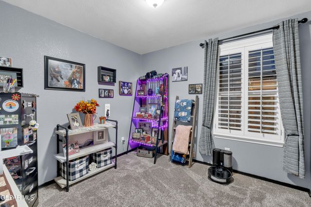 724 Villa Romero Drive, Horizon City, TX 79928
